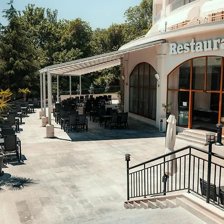 Continental Hotel Sables d'or