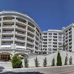 континентал Хотел 4*