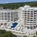 континентал Хотел 4*