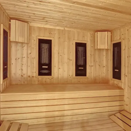 Continental 4* 金沙