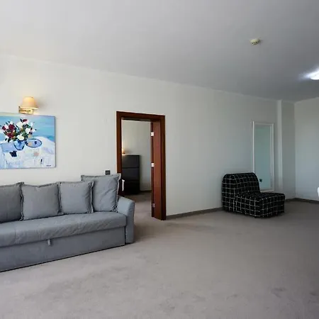 Continental فندق