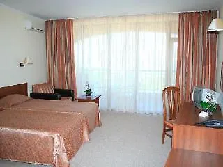 Continental ホテル 4*