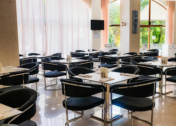 호텔 Continental 4*